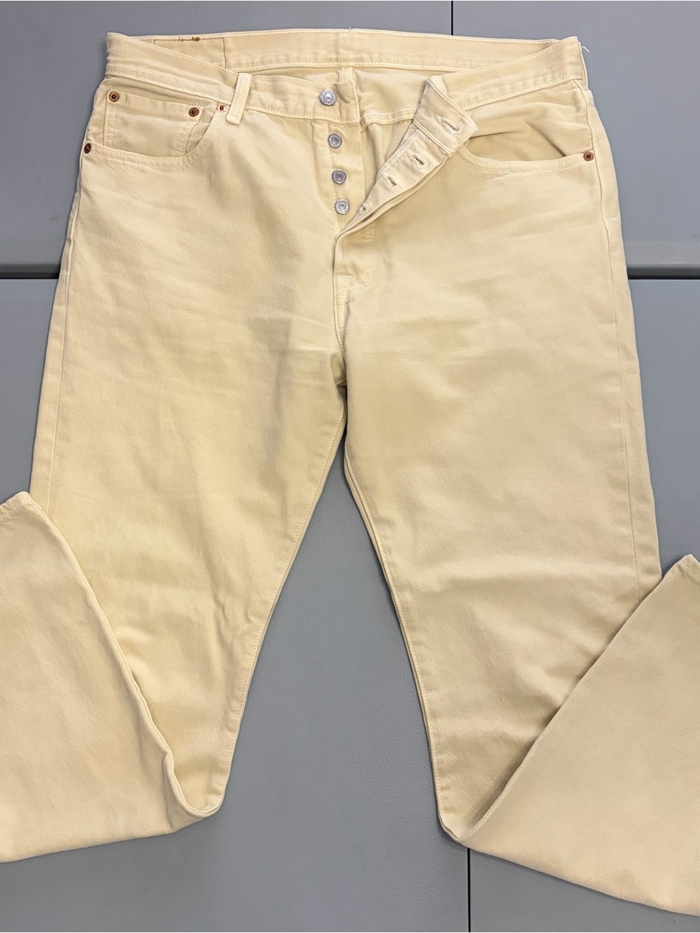 Levi's Cream Straight-Leg Jeans